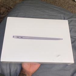 13in MACBOOK AIR (NEVER USED)
