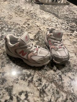 New Balance 530 toddler  Size 10 shoes for sale!