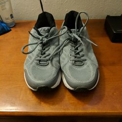 Mens Fila Size 9.5
