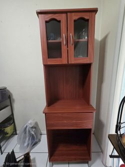 Kitchen cabinet