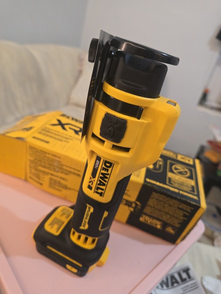 DEWALT 20V MAX XR Drywall Cut-Out Tool (TOOL ONLY)