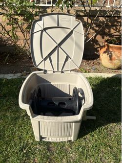 Suncast Garden Hose Reel Hideaway