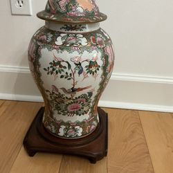 Oriental Vase   Large