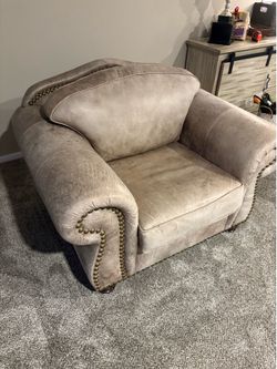 Leather Armchair (oversized, comfortable)