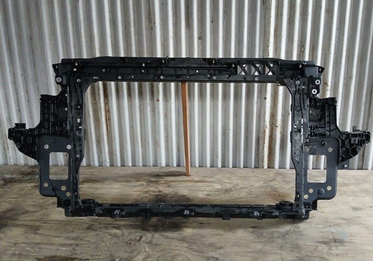 2021-2023 KIA Seltos Radiator Support OEM