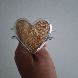 Beautiful Heart Leopard Fashion Bangle