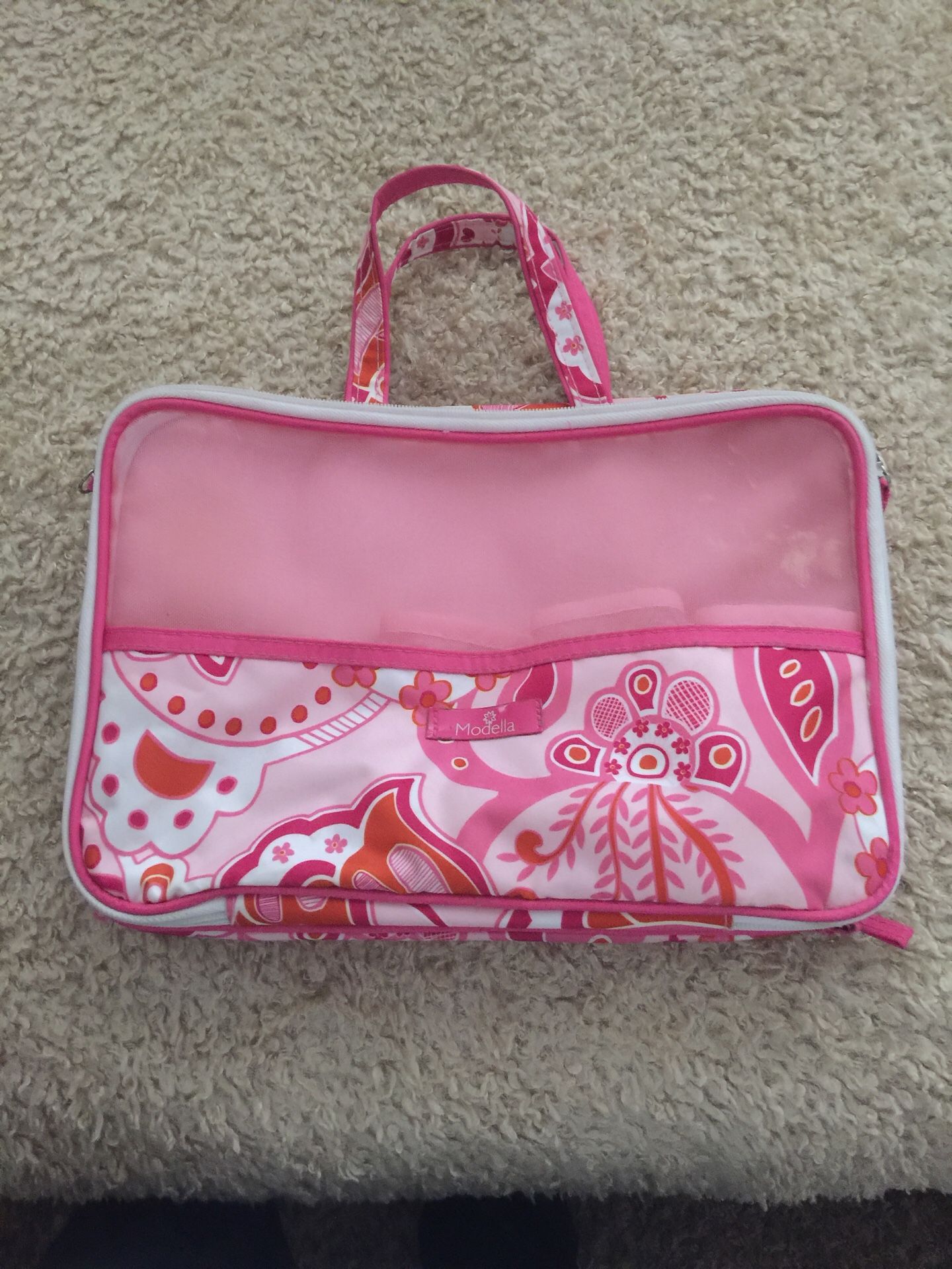 Makeup bag/travel case