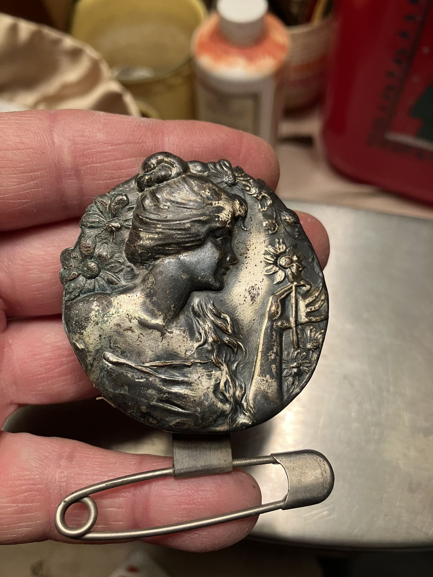 Antique Art Nouveau Repousse pendant Brooch Pin