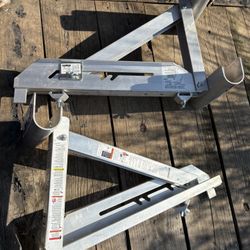 Ladder Jacks