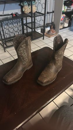 Ariat square steel toe boots size 13