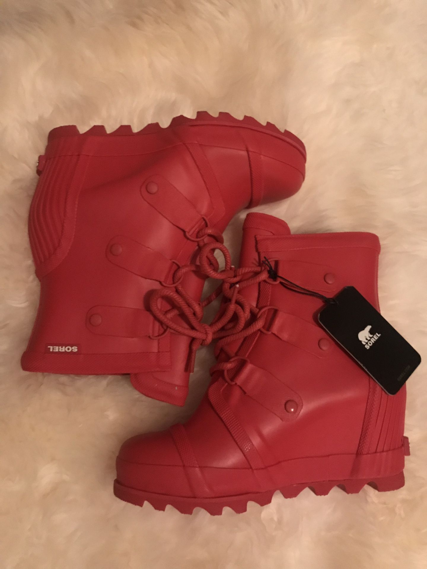 NWT Hard to Find Red Sorel Wedge Rain Boot