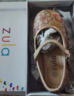 Zula brand toddler Mary Jane flats size 10t