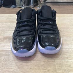 USED JORDAN 11 LOW SPACE JAM NO BOX SIZE 11