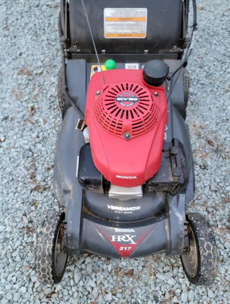 Honda Lawn Mower EXCELLENT Condition Hrx217