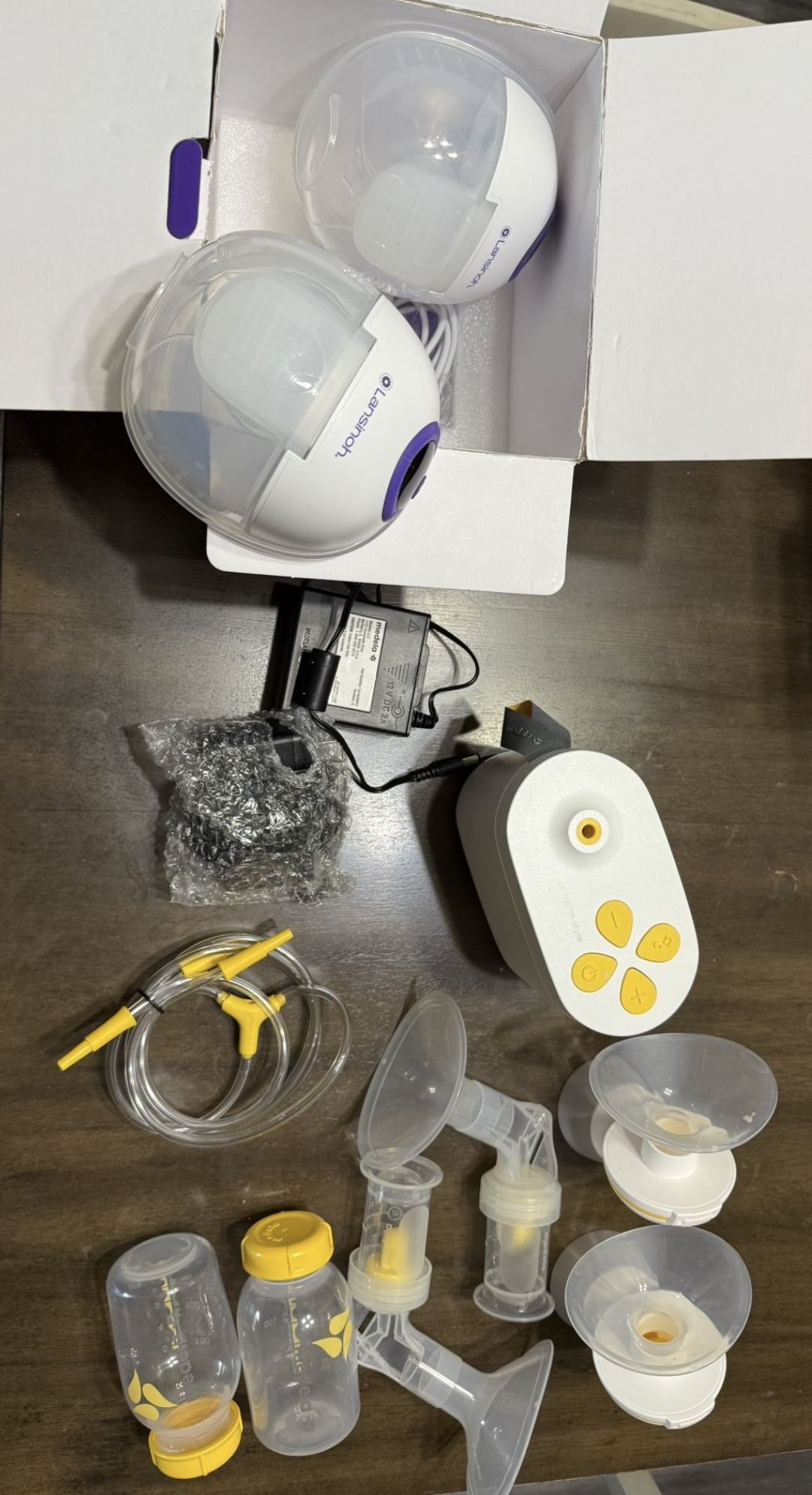 2 Breast Pumps