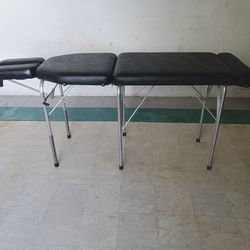 Lloyd portable Chiropractic table
