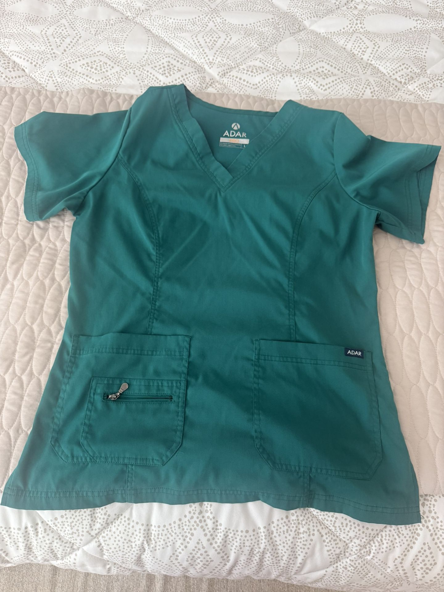 Adar Scrubs