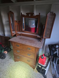 Old vanity dresser