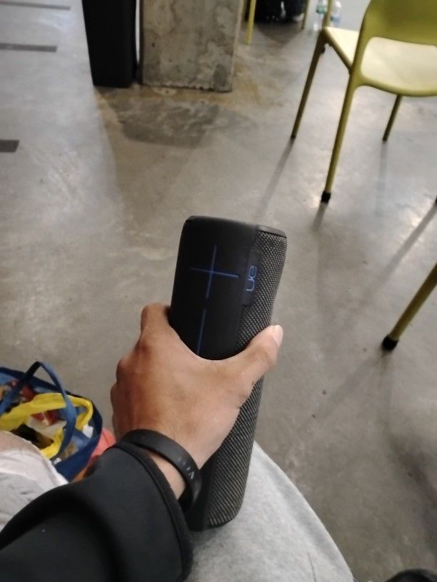 Ue Bluetooth Speaker Megaboom