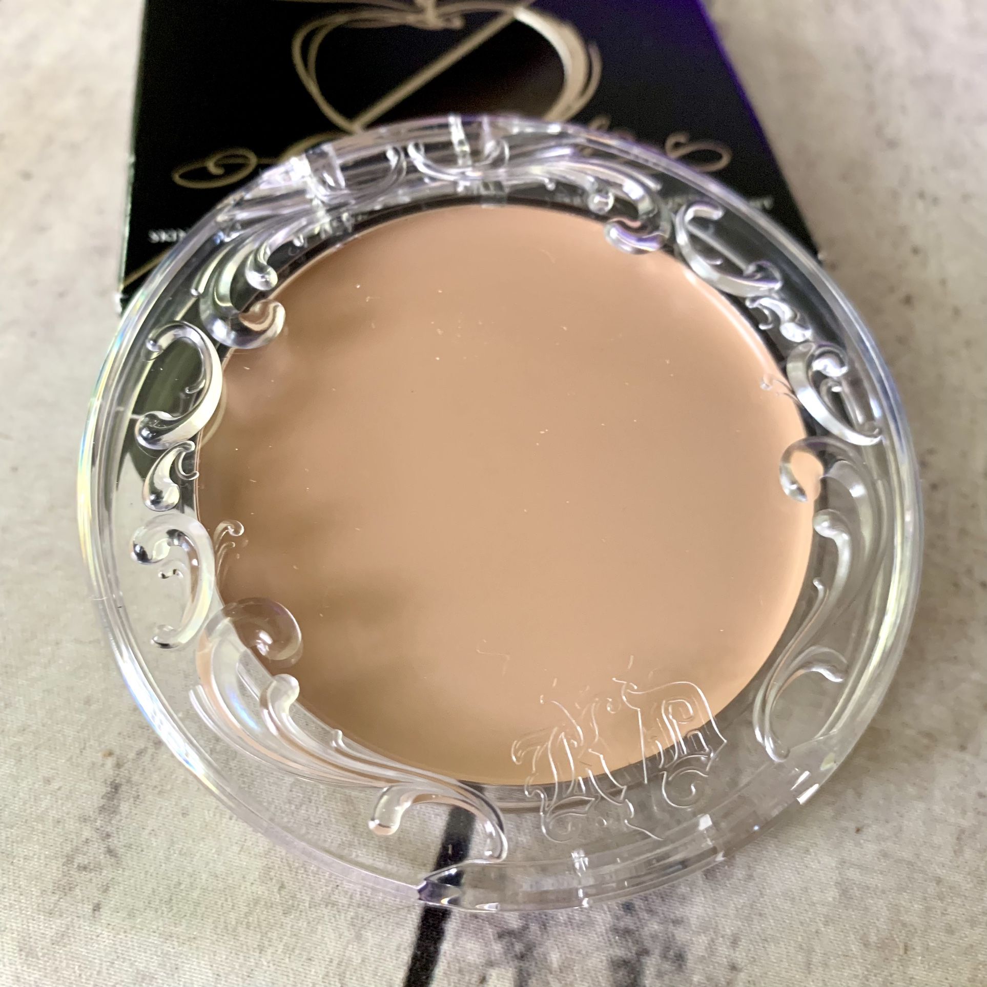 KVD Beauty Good Apple Skin Perfecting Foundation Balm - LIGHT 012 Full Size. 