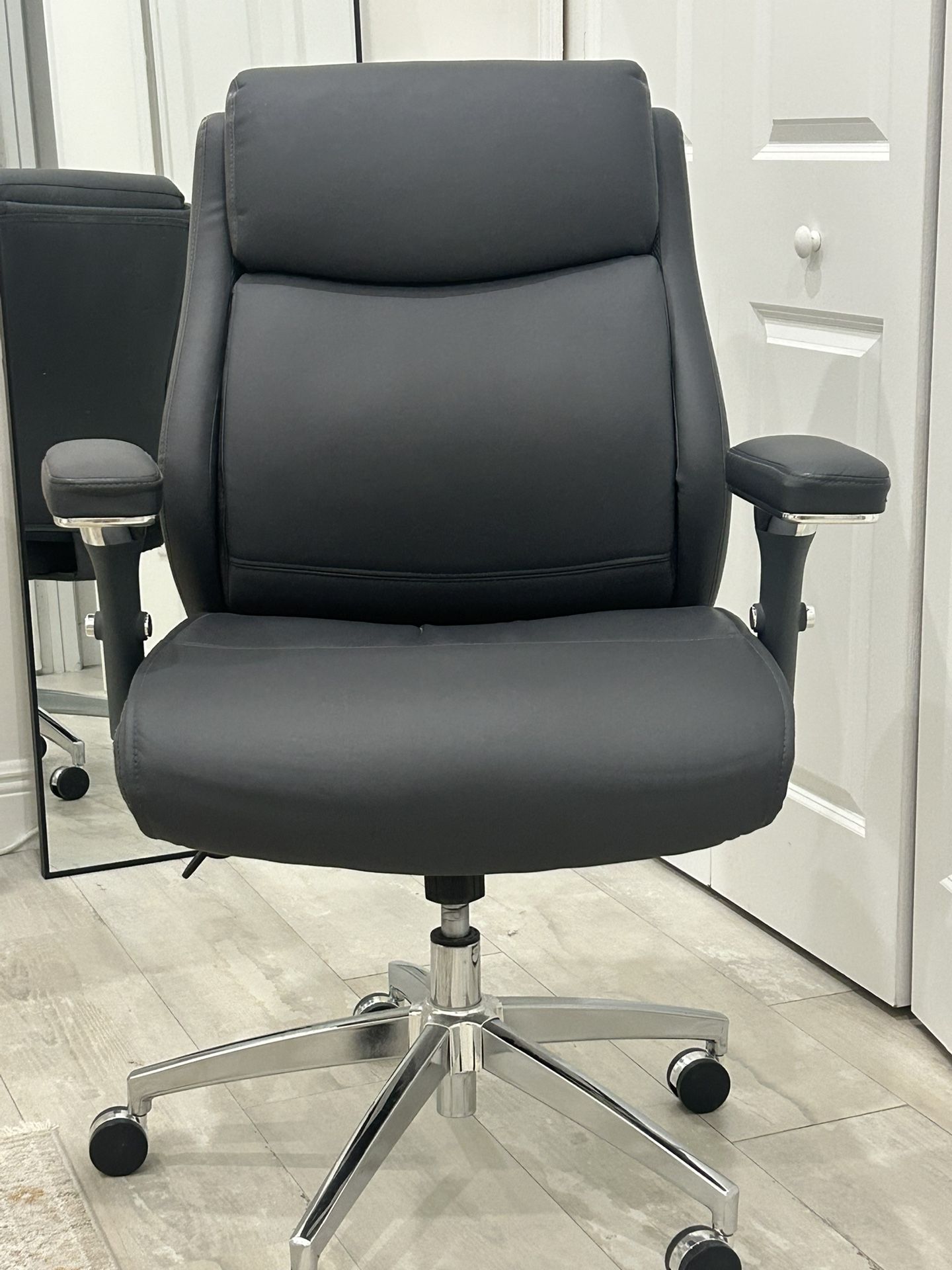 Leather gray Office Chair