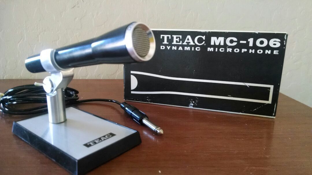 TEAC MC-106 Dynamic Microphone