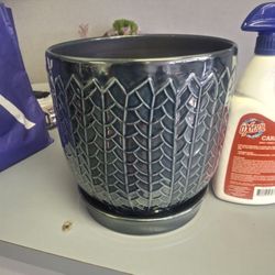 Beautiful Heavy Flower Pot (Flawed)