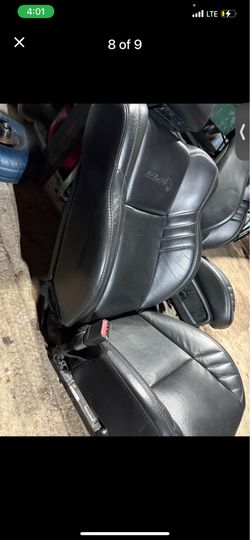 Dodge Challenger leather seats?