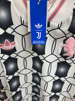 Adidas × Juventus official jersey Size M