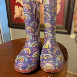 8 Toddlers /  little girls / Rain Boots  Pick In In San Jacinto 