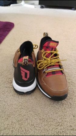 LILLARD 1's PDX SPEC size 10•