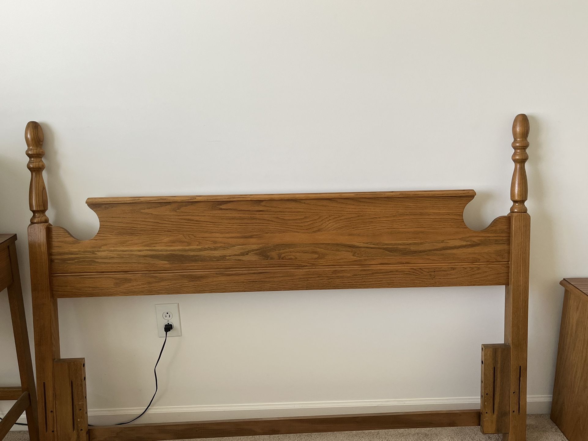 5 Pieces Bedroom Set