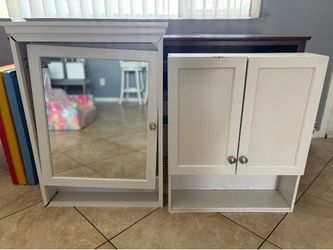(2) Medicine Cabinets