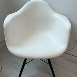 3 Authentic Herman Miller White Armchairs with Dowel Legs