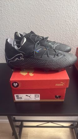 Selling New Puma Future 7 Ultimate FG/AG Size 9.5,10 and 10.5 U.S Men $45
