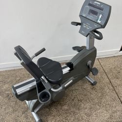 Life Fitness 93i Commercial Recumbent Bike