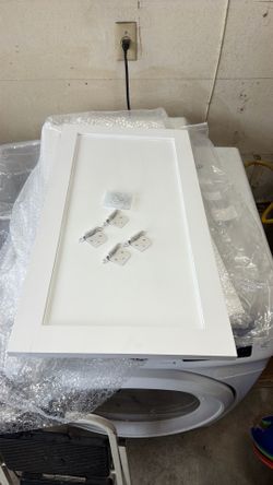 4 White Shaker Cabinet Doors – 29” x 15.5” – Includes Hinges & Screws