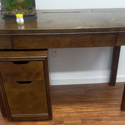 Desk With Rolling File Cabinet 