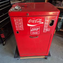 Coca Cola Vending Machine VENDO