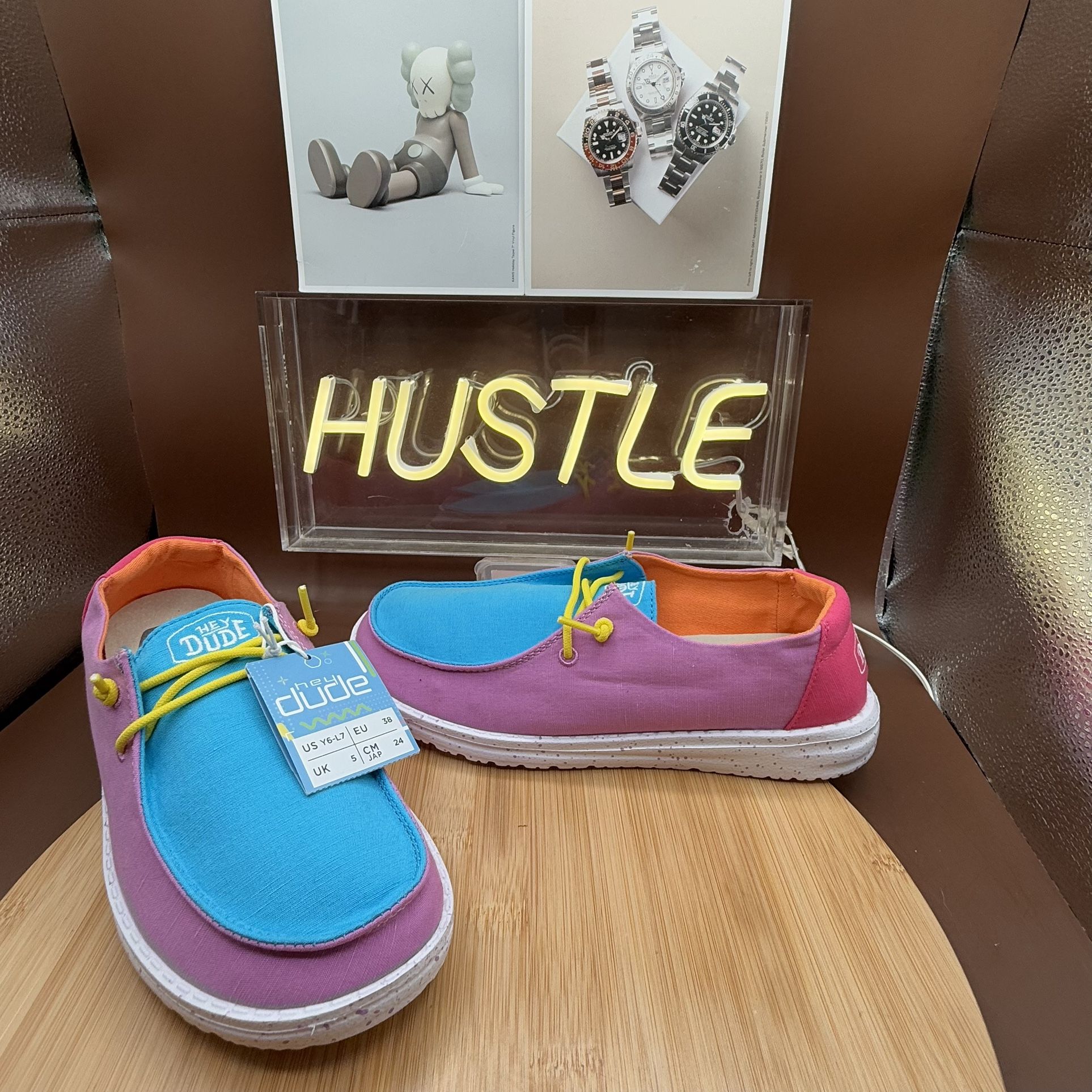 Hey Dude Wendy Slub Canvas Color Block Women’s Size 7/ 6 youth