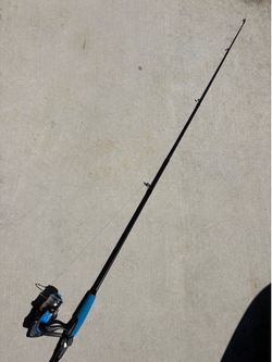 South Bend Fishing Pole R2F 5ft.6 inches