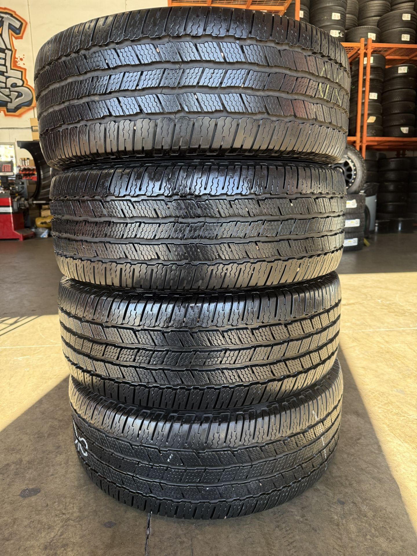 275/55/20 Michelin Defender LTX