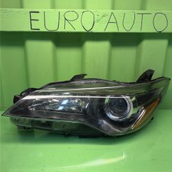 2015 2016 2017 Toyota Camry Left Driver Side Headlight OEM