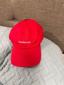 Lululemon gorra roja