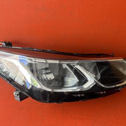 2016 - 2019 Chevrolet Cruze Headlight Passenger Right Halogen OEM 