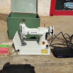 Singer sewing machine