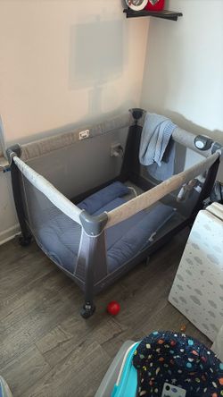 Playpen. Hardly used