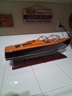 Chris-Craft Runabout Handcrafted Wooden Model Speedboat