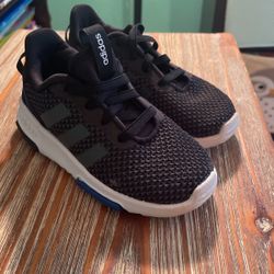 Adidas Toddler Size 8 Brand New