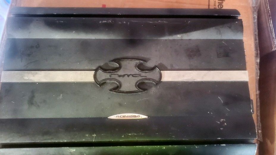 Pheniox Gold Ryval V8001 Amplifier